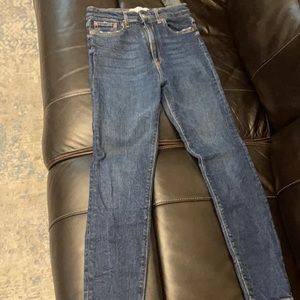 A nice fixing Jean giving you that nice curvy.